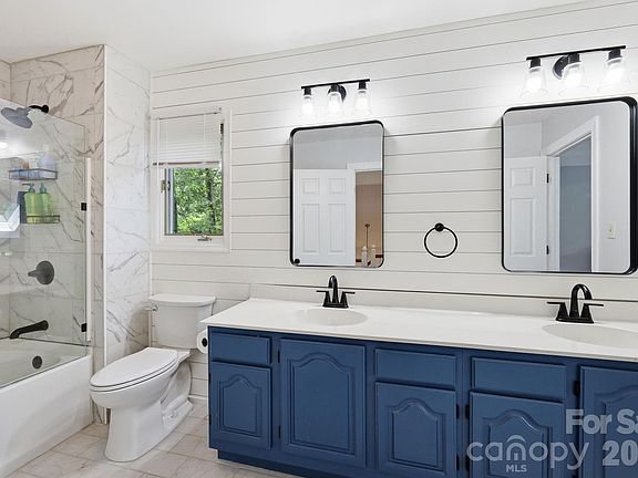 5th image of 202 Riva Ridge Dr