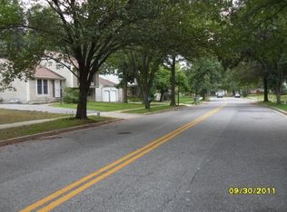 6706 Wood Stream Dr, Lanham, MD 20706