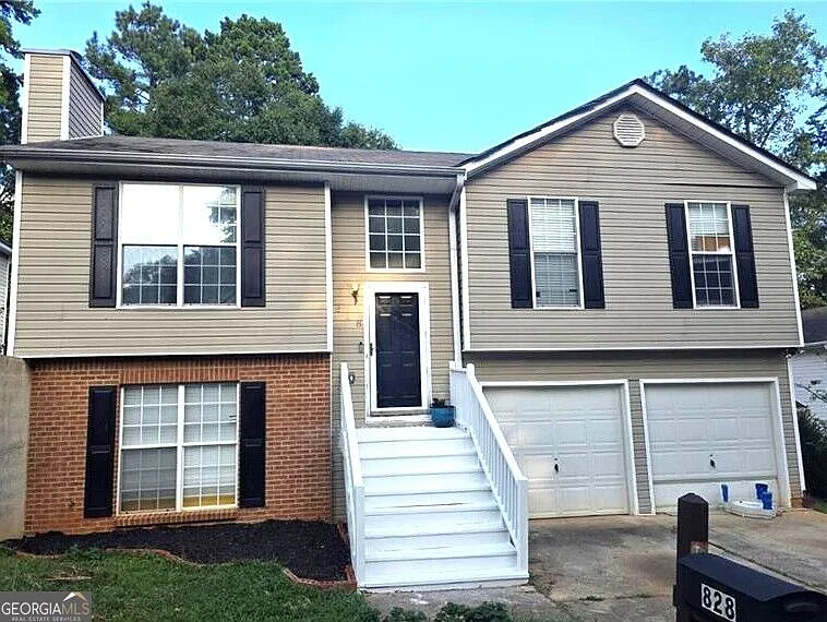 828 Tradd Ct