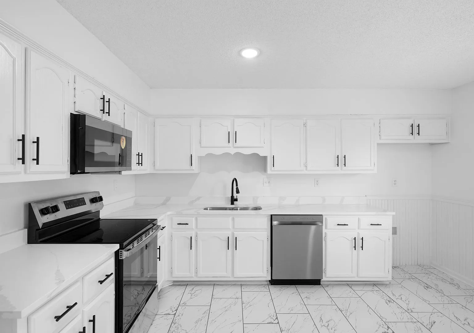 Completely Renovated in Horn Lake — Photo 4