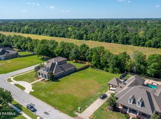 203 Grandview Terrace Dr, Youngsville, LA 70592