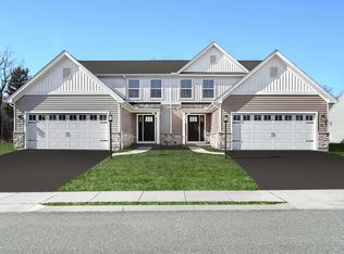 41 Long Bend Dr #14, Carlisle, PA 17015