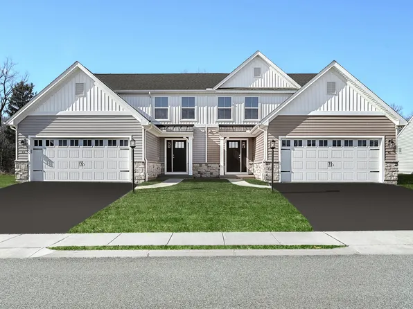 41 Long Bend Dr #14, Carlisle, PA 17015