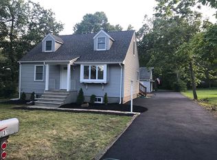 31 Fairfield Ave, Warren, NJ 07059