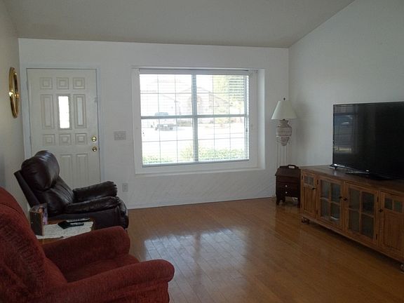 2nd image of 12417 W Roanoke Ave
