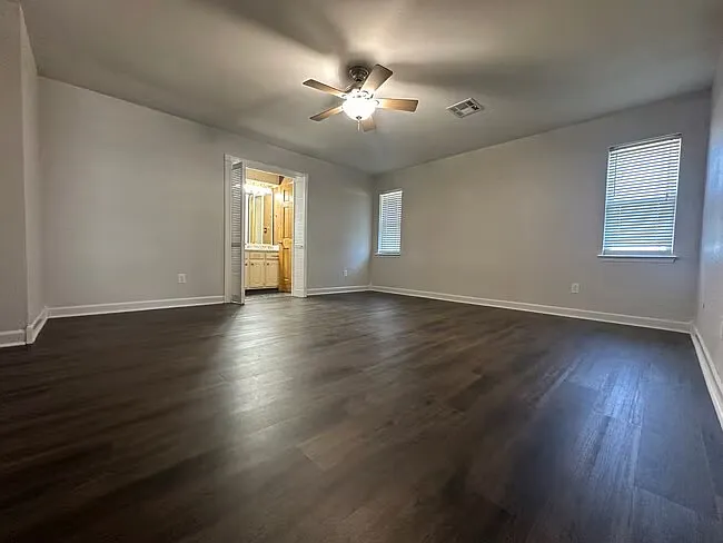 2204 Galaxy Dr — Photo 8