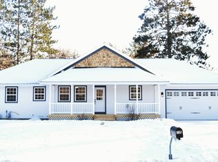 736 6th Ln NW, Menahga, MN 56464