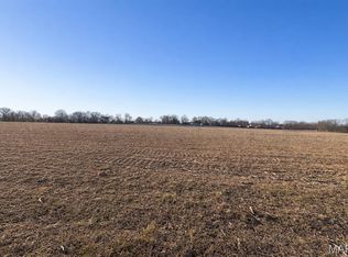 2277 Staunton Rd, Troy, IL 62294