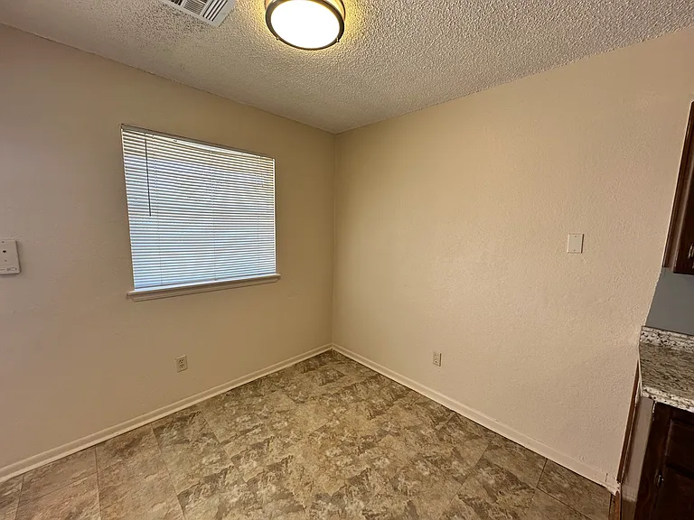 419 Sunrise St — Photo 10