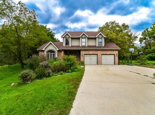 38924 N Cedar Valley Dr, Lake Villa, IL 60046