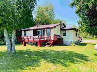 950 N, Garden, MI 49835