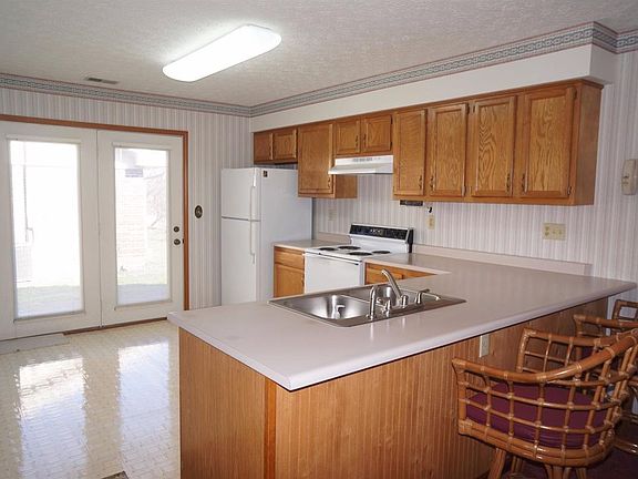 4th image of 4228 Mallard Ct