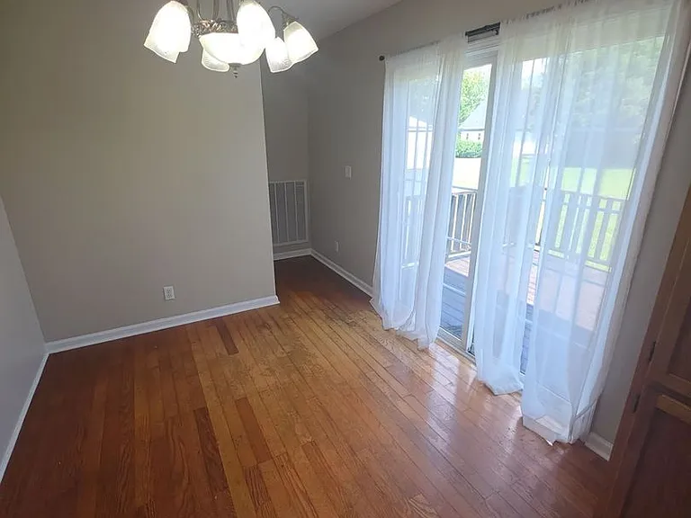 1293 Fisk Rd — Photo 5