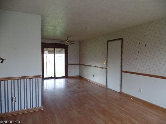 4th image of 436 Earl Dr