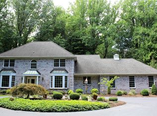 7217 Pine Tree Ct, Fairview, PA 16415