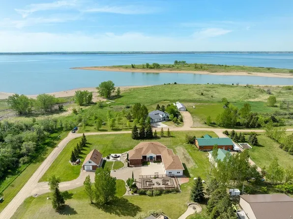 1203 46th Ave NW, Garrison, ND 58540