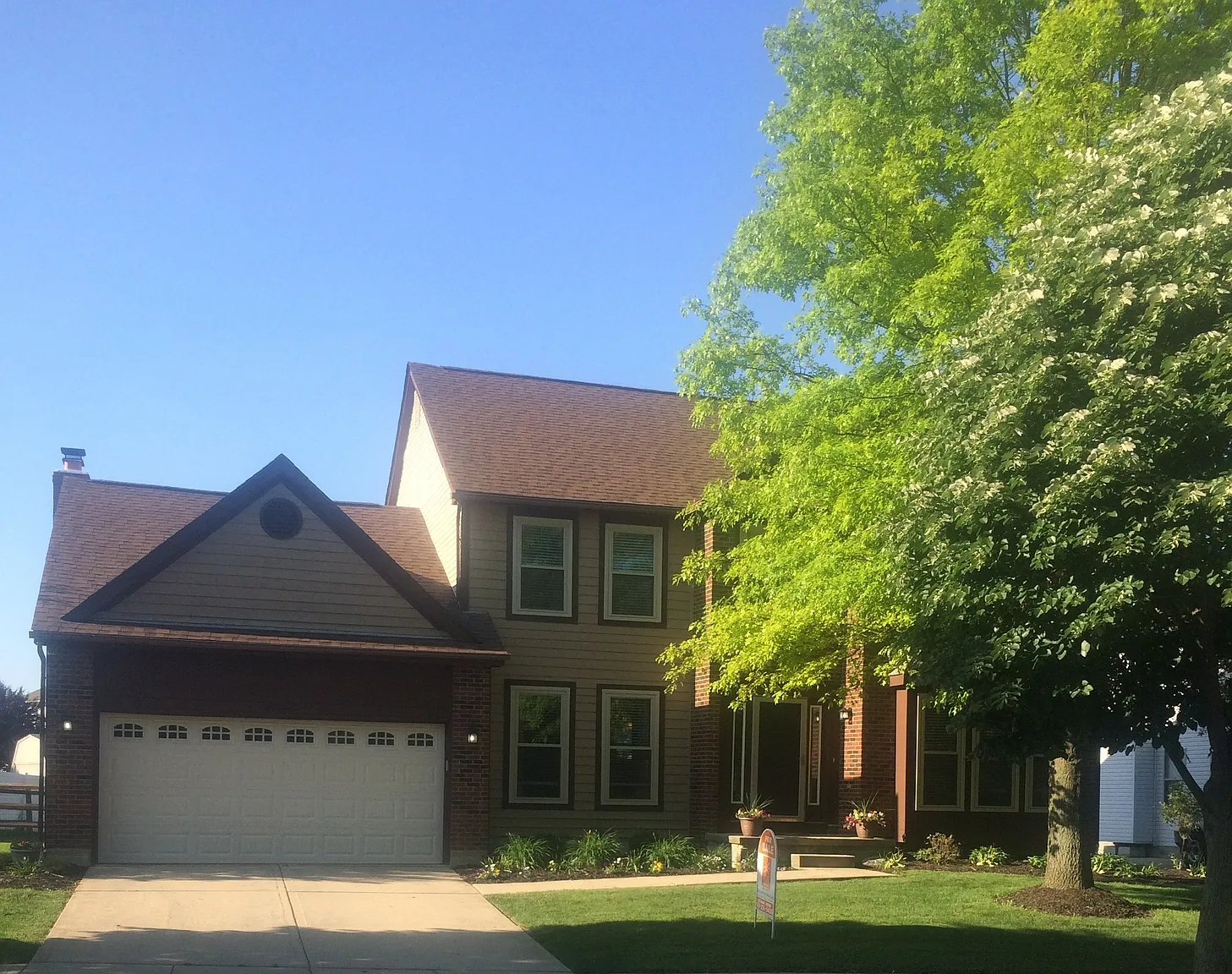 4834 Grove Pointe Dr photo 1