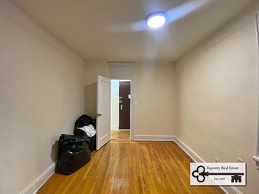4th image of 45-15 43rd Ave #1F