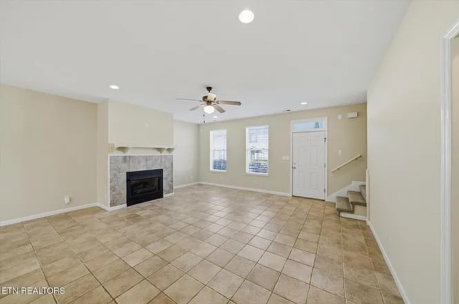 10724 Prince Albert Way — Photo 5