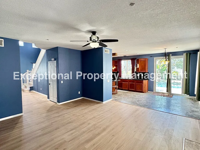 14855 Hedge Row Ct — Photo 7