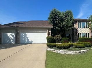 1963 Sheridan Rd, Buffalo Grove, IL 60089