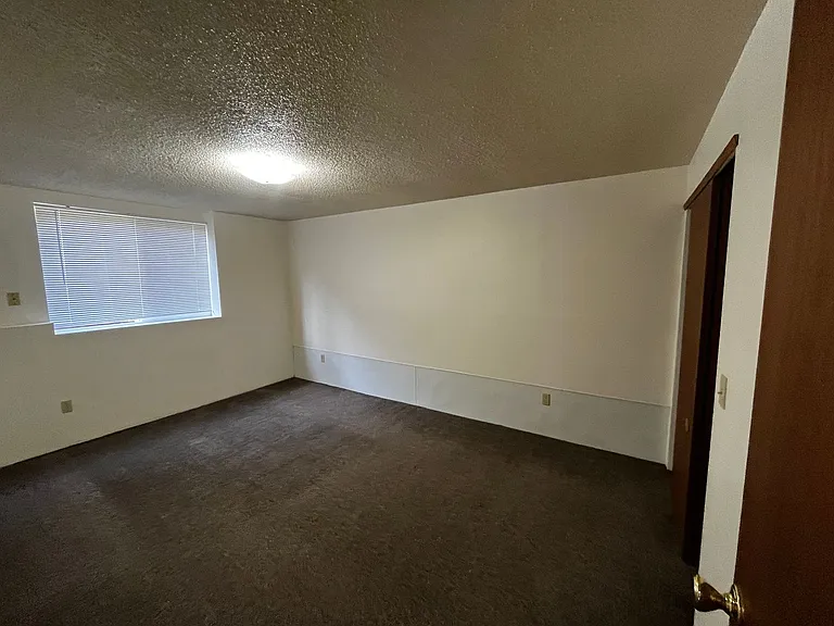1110 Shorewood Drive — Photo 26
