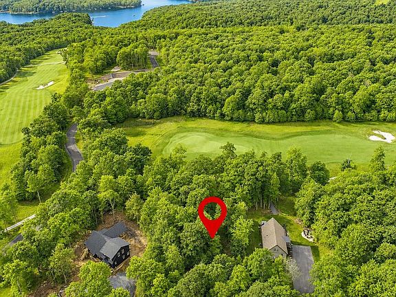 2nd image of 20 Fern Loop Dr
