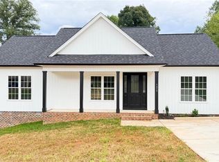 7219 Wanda Vista Ln, Pfafftown, NC 27040
