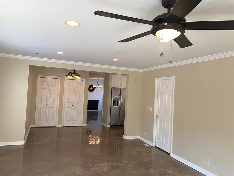 1408 E Linda Rosa Ave — Photo 9