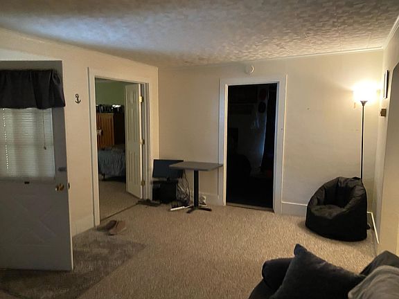 4th image of 115 Henry St #115