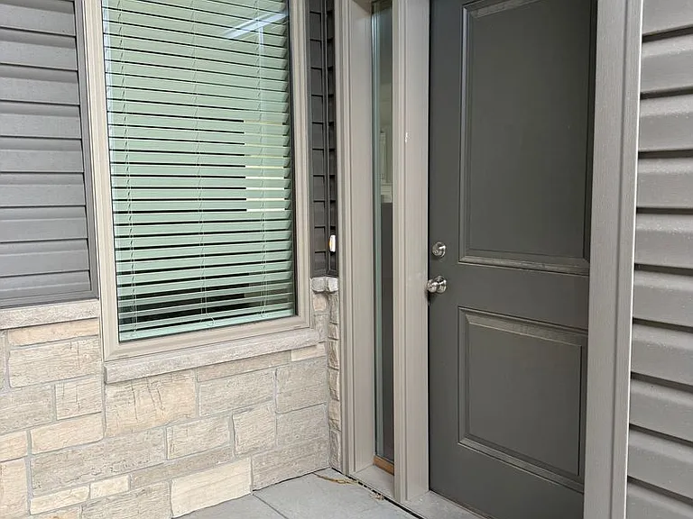 7013 Claystone Dr — Photo 3