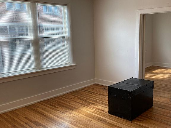 3rd image of 7217 Lanham Ave #301