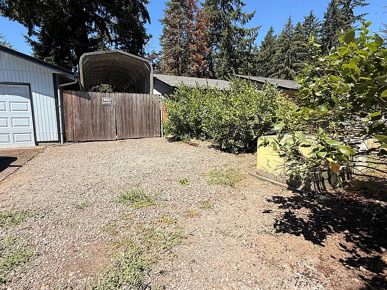 204 NE 148th Ave — Photo 22
