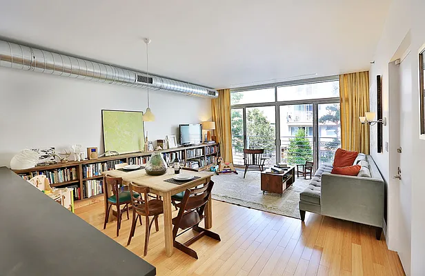 Sold by The InHouse Group | media 1