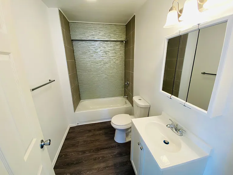 718 Cummings Ave #2 — Photo 9