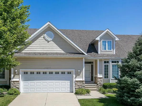12317 Sunflower Dr, Urbandale, IA 50323
