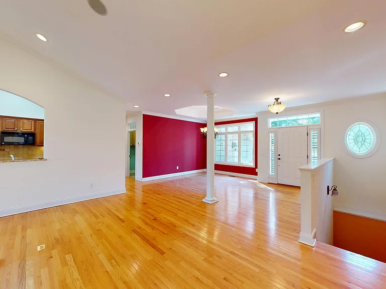 110 Josephs Point — Photo 8