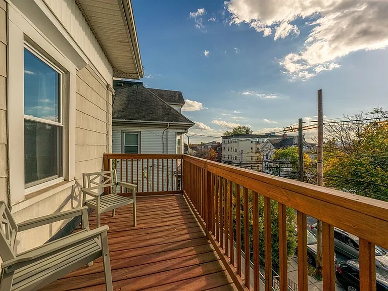 281 Washington Ave #2 — Photo 8