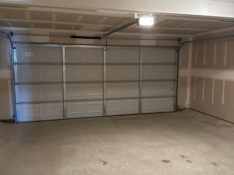 203 Logan Dr — Photo 14