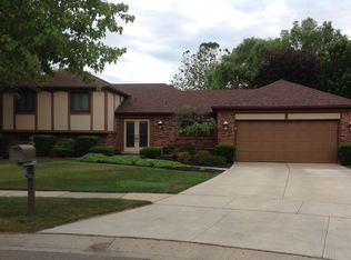35462 Gardner St, Livonia, MI 48152