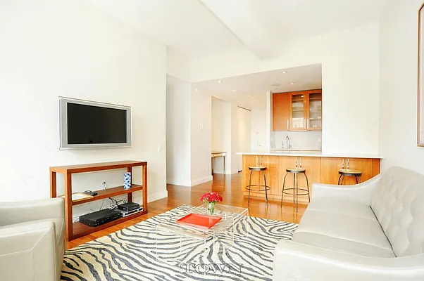 Rented by Town Residential | media 19