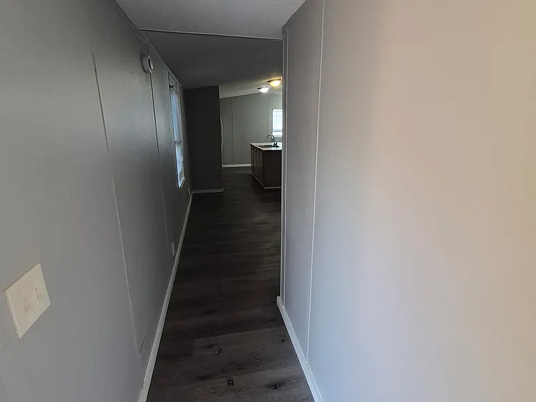 401 Decatur St — Photo 5