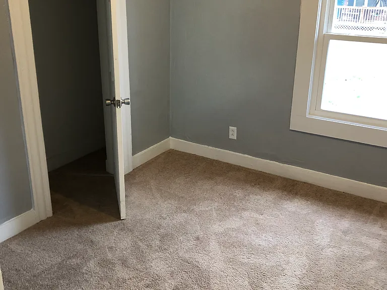 620 Millie Dr — Photo 4
