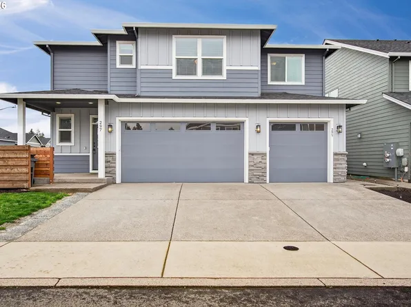 297 NE Regan Hill Loop, Estacada, OR 97023