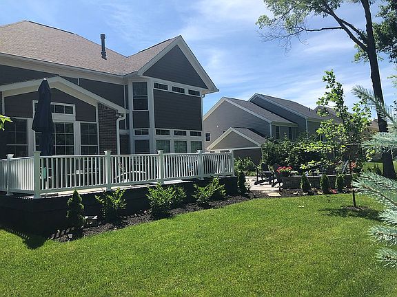 3rd image of 12254 Whispering Breeze Dr