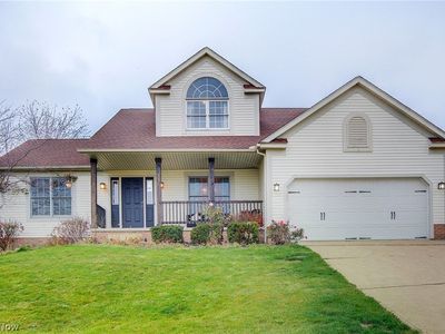 581 Royal Woods Dr, Wadsworth, OH, 44281