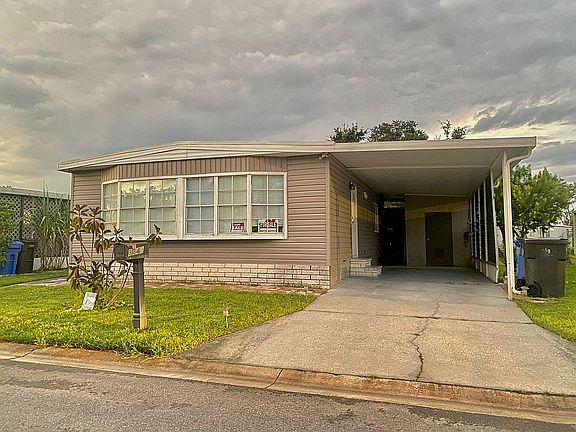 2nd image of 8843 Byron Dr