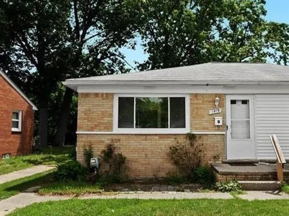 1919 Ackley Ave, Westland, MI 48186