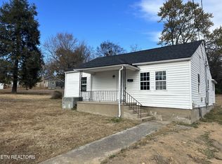 1806 Worth St, Knoxville, TN 37917