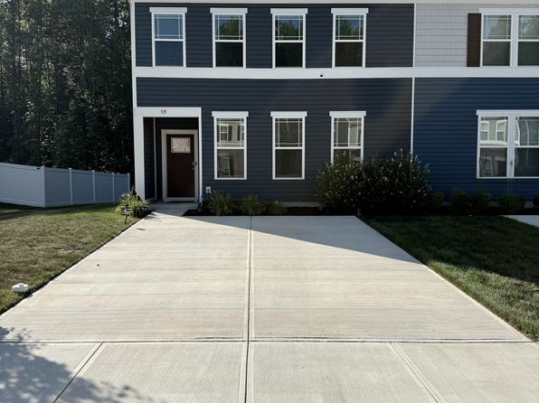 315 Currant Cir